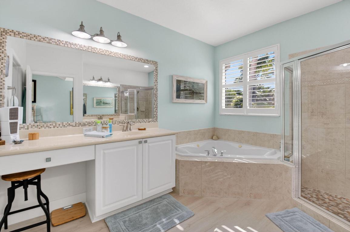 LAS BRISAS - Residential