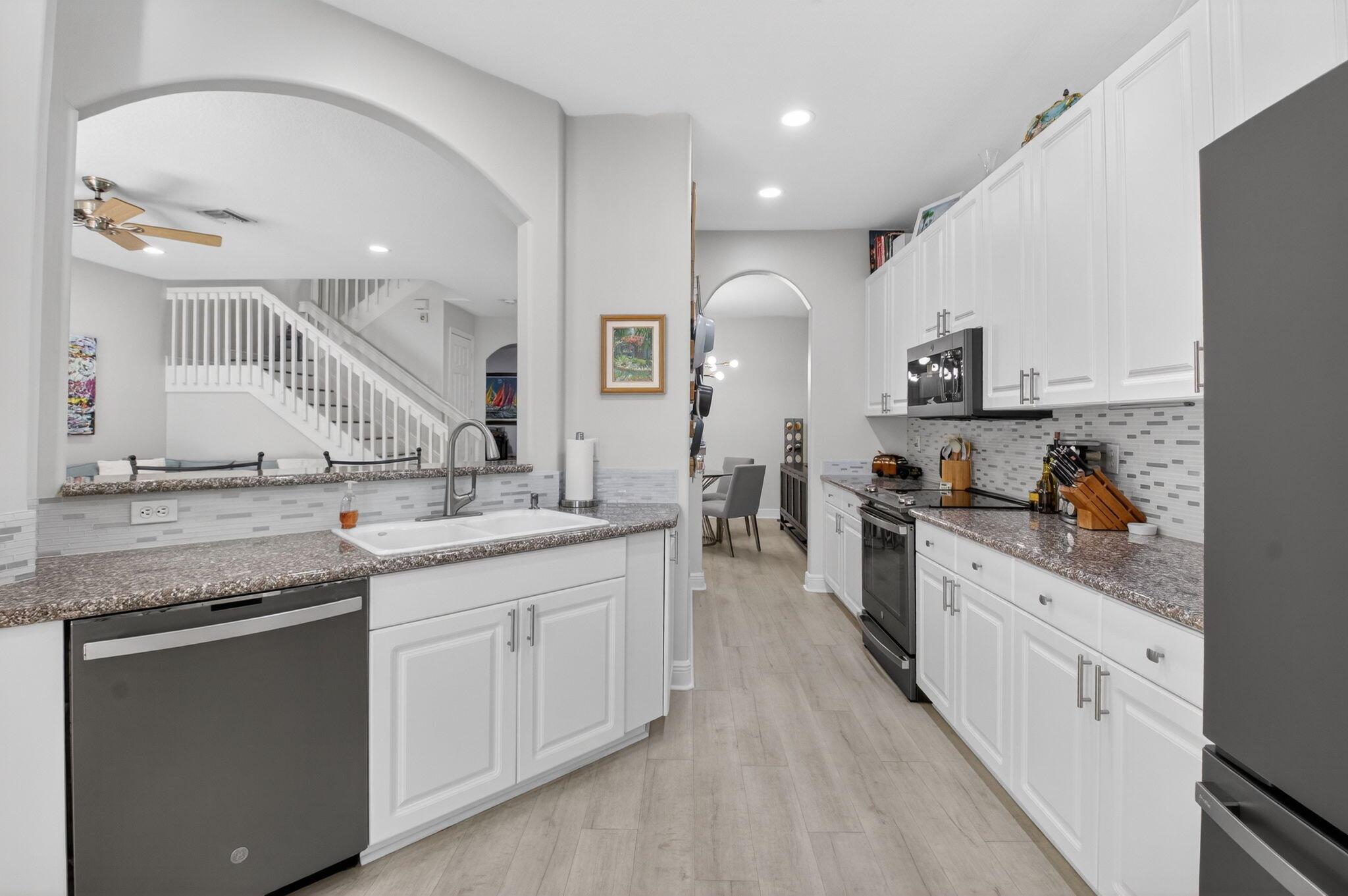 LAS BRISAS - Residential