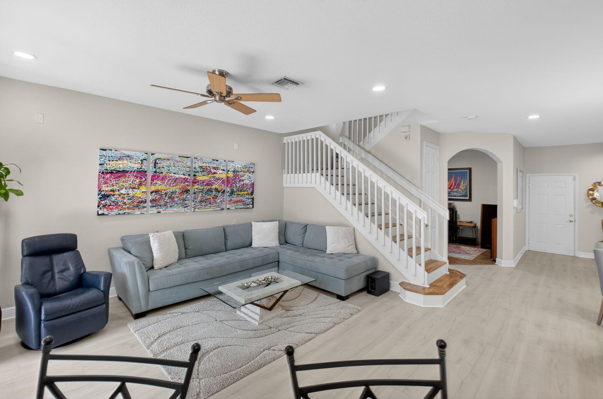 LAS BRISAS - Residential