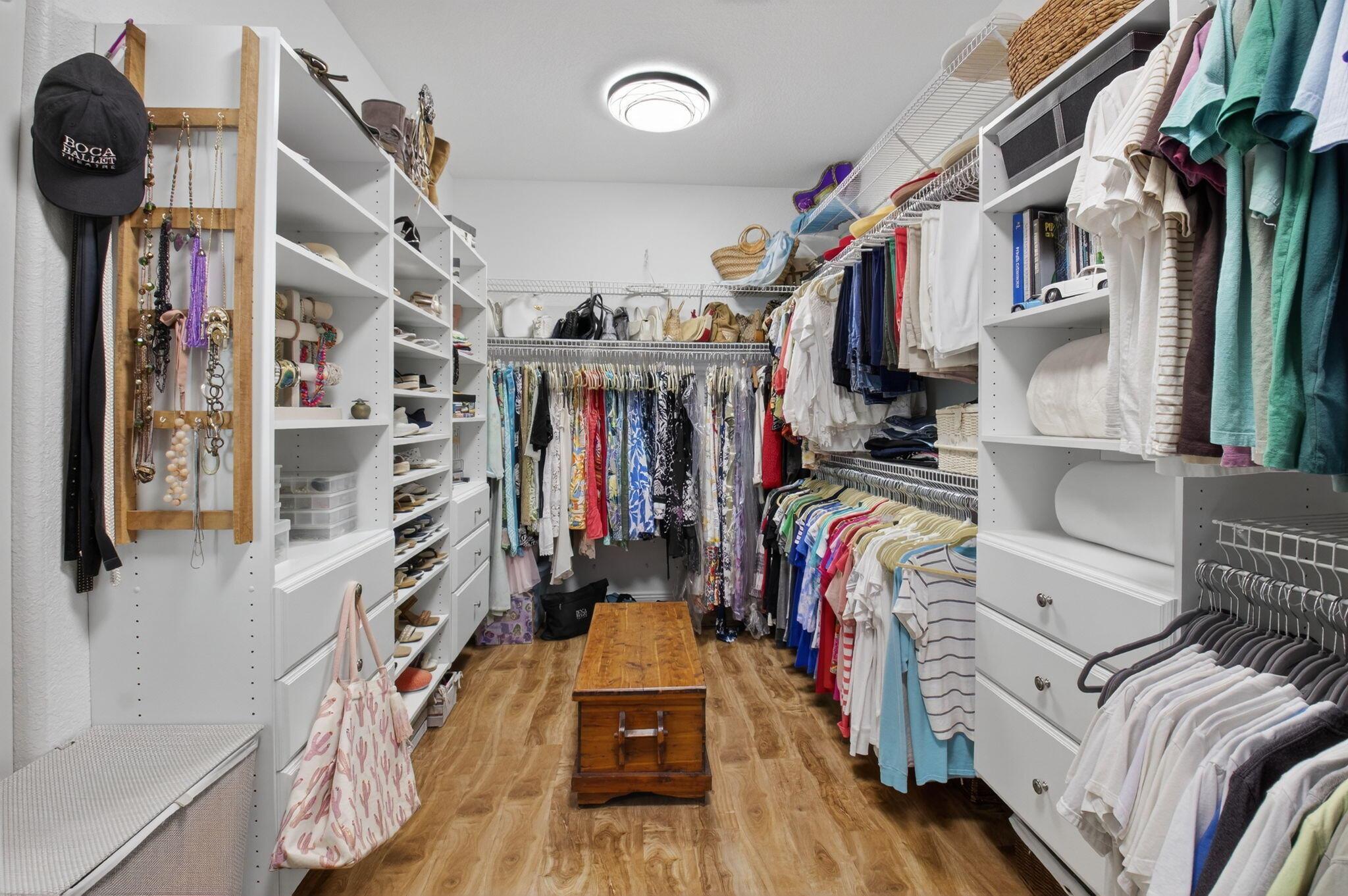 LAS BRISAS - Residential