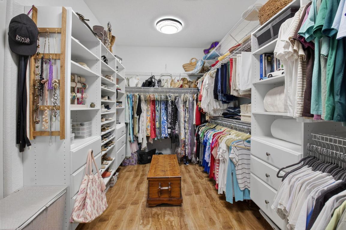 LAS BRISAS - Residential