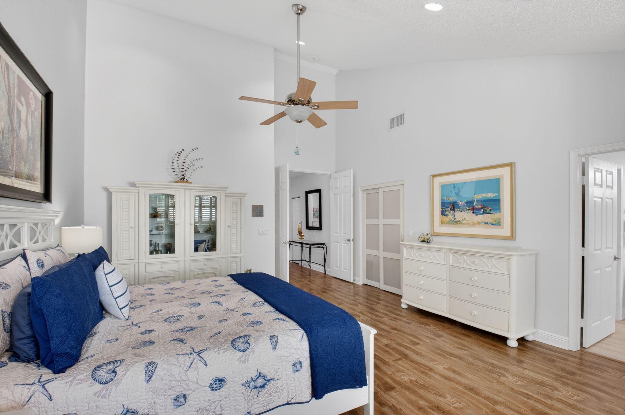 LAS BRISAS - Residential