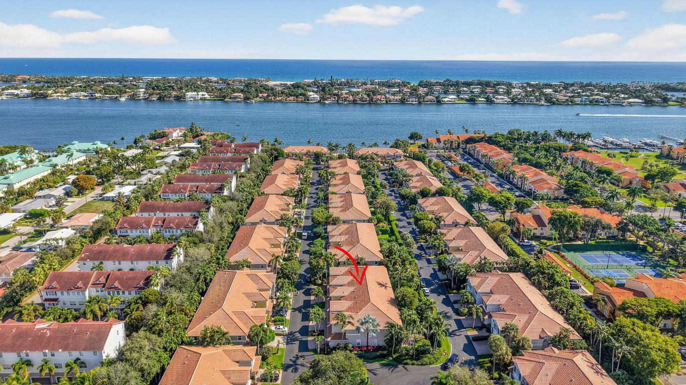 LAS BRISAS - Residential