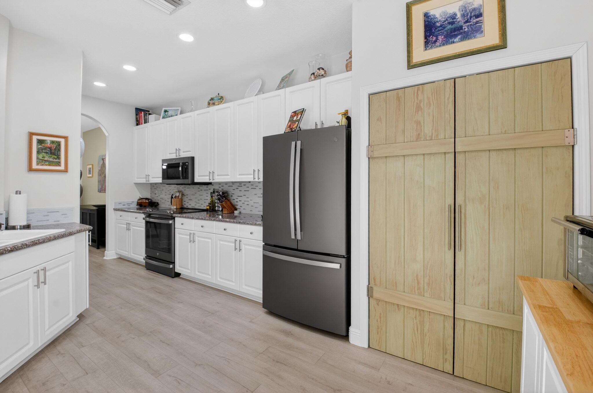 LAS BRISAS - Residential