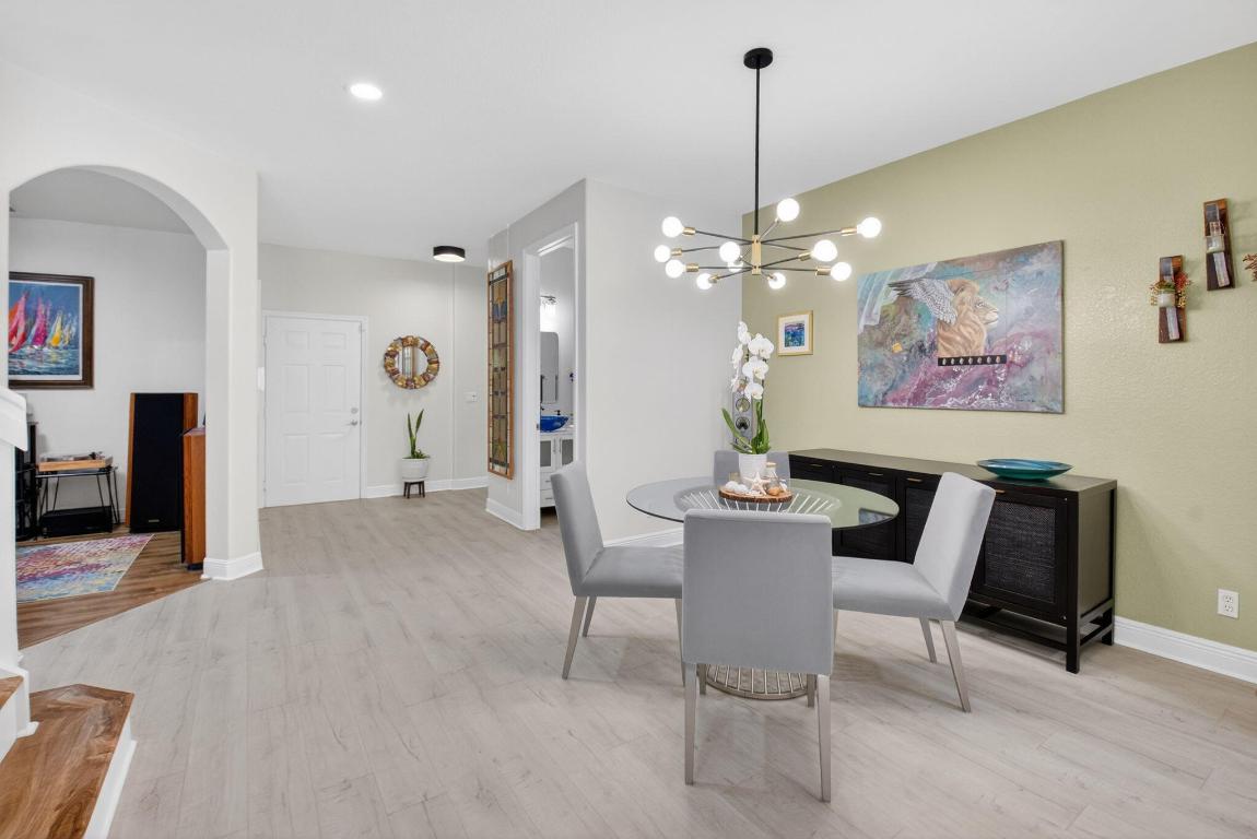 LAS BRISAS - Residential