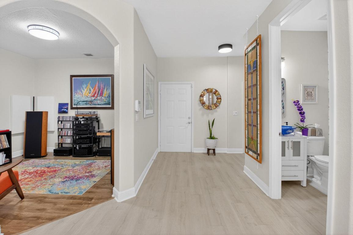 LAS BRISAS - Residential