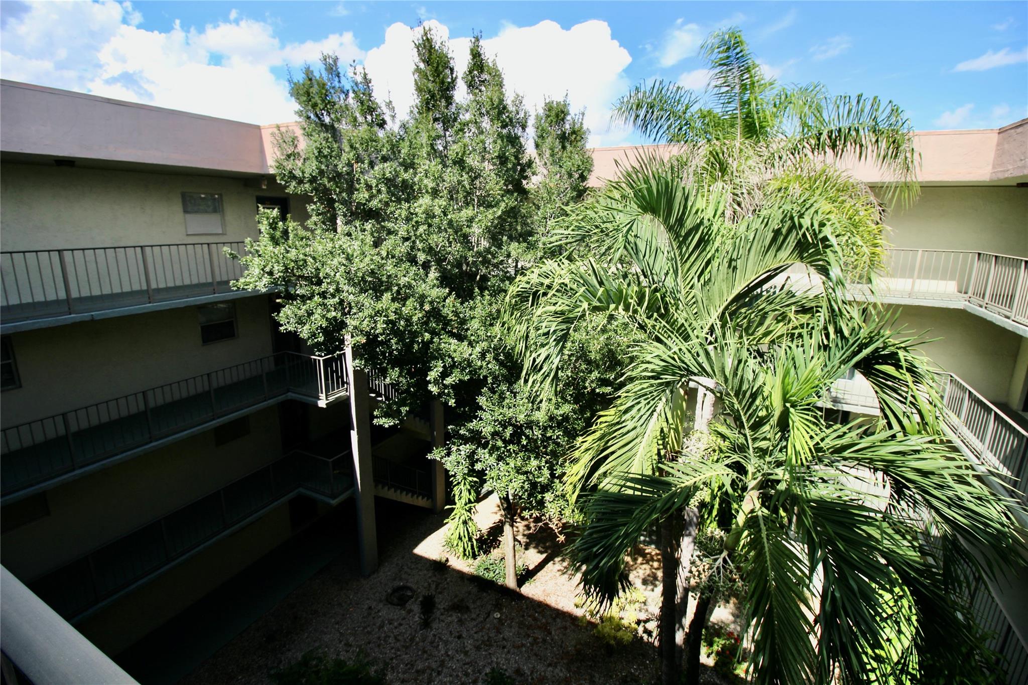 The Courtyards Of Broward - Residential Lease