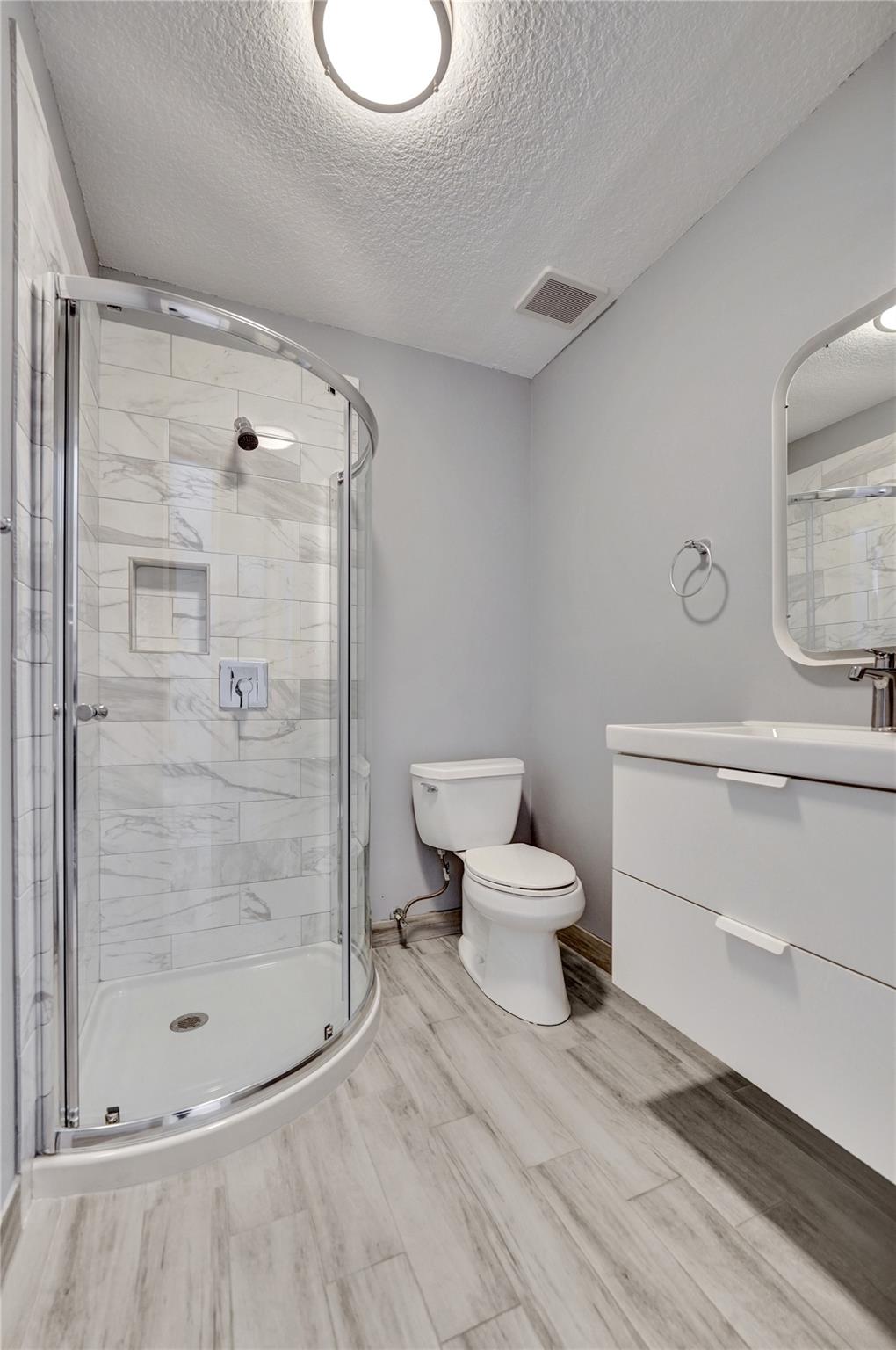 Ridgeview Lake Estates 14 - Residential Lease