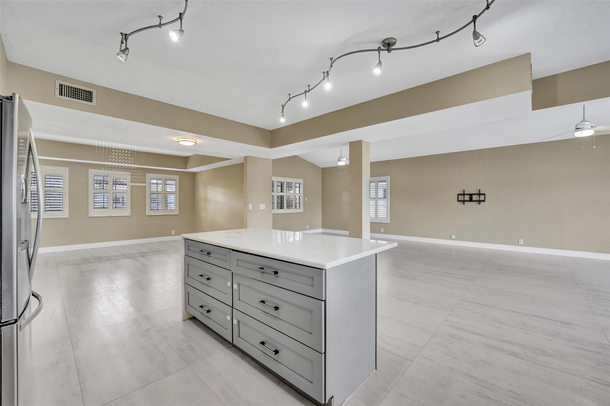 Ridgeview Lake Estates 14 - Residential Lease