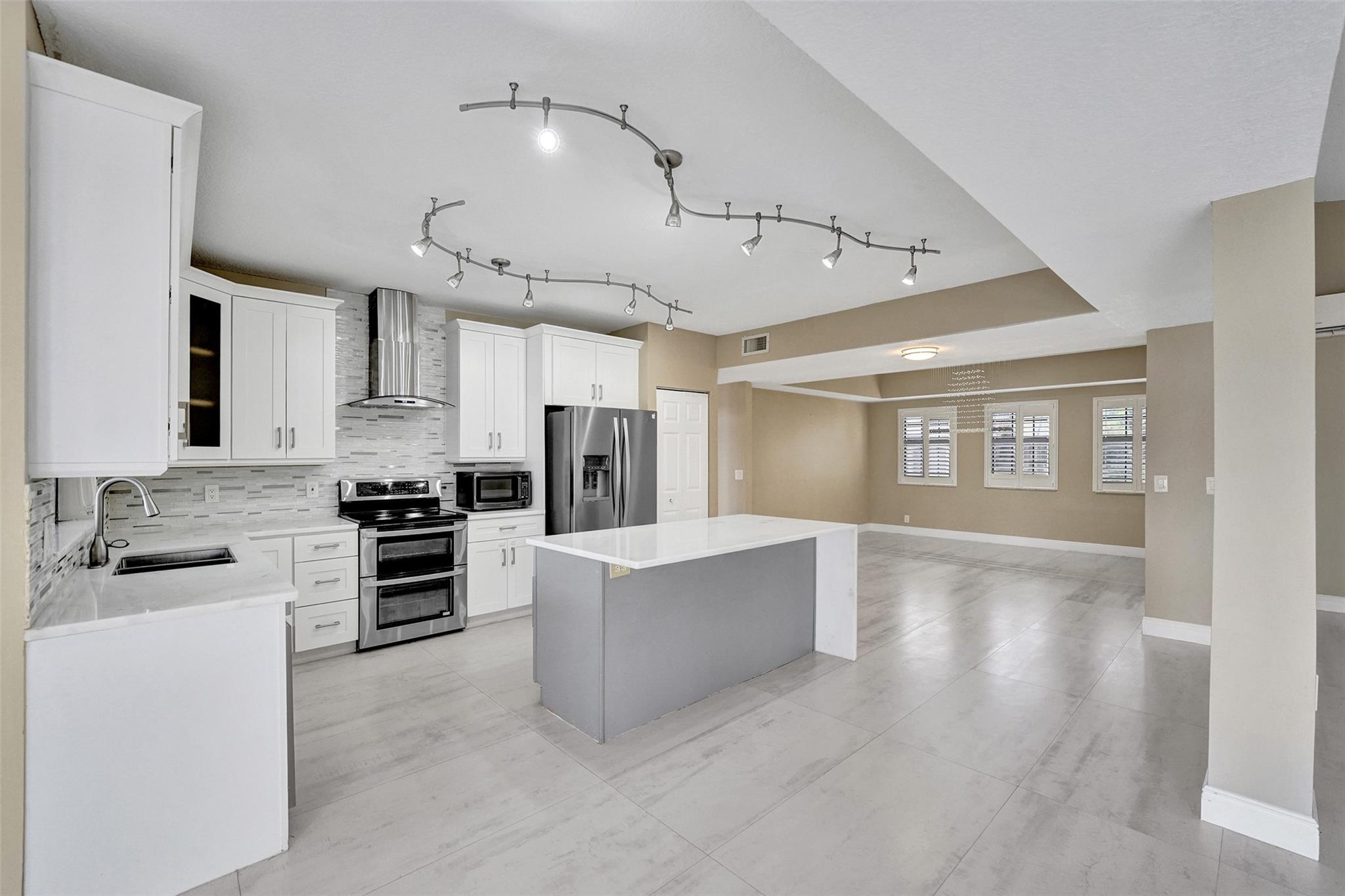 Ridgeview Lake Estates 14 - Residential Lease