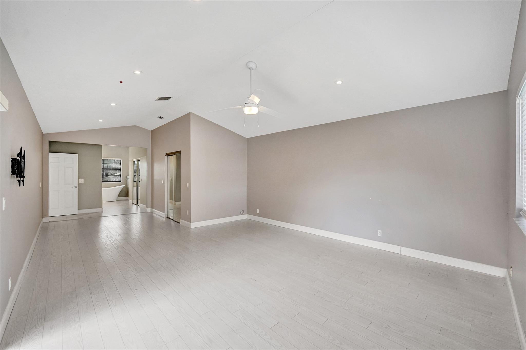 Ridgeview Lake Estates 14 - Residential Lease
