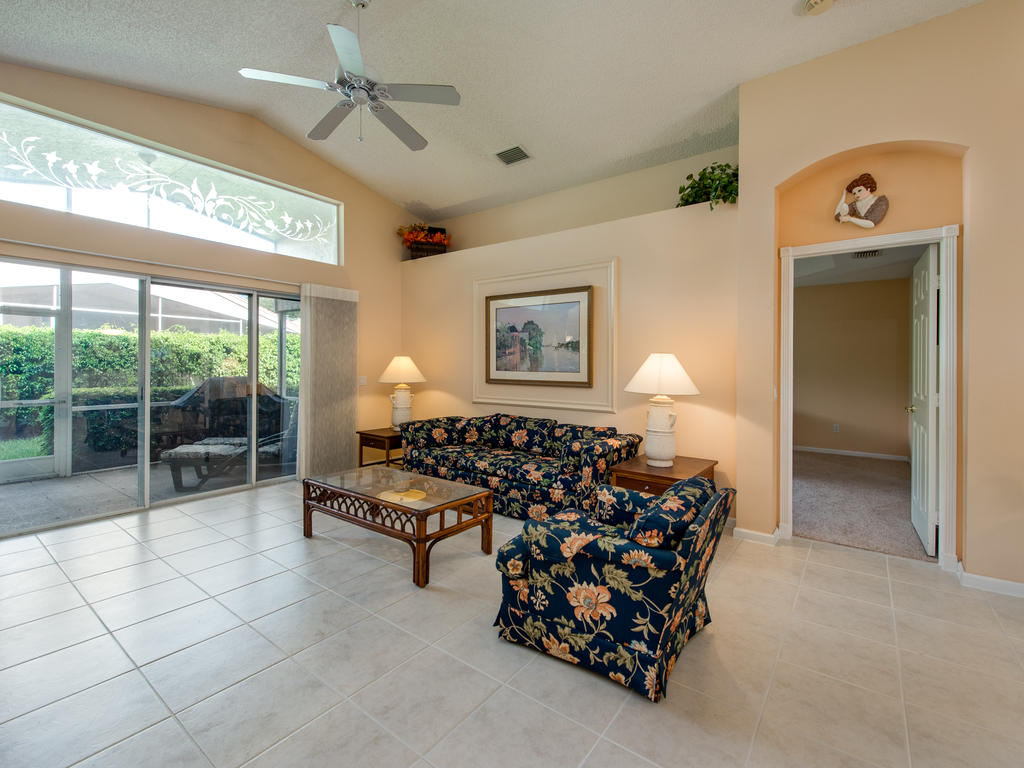 VALENCIA ISLES 1 - Residential