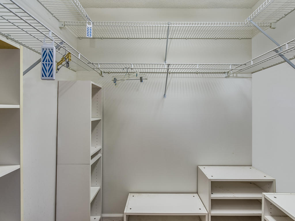 VALENCIA ISLES 1 - Residential