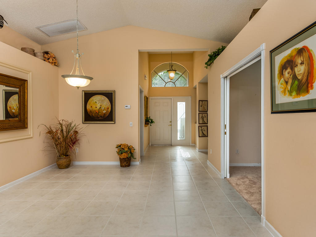 VALENCIA ISLES 1 - Residential