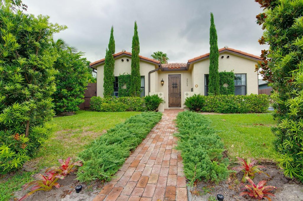 Photo of 3505 Poinsettia Avenue, West Palm Beach, FL 33407 (MLS # R11133299)