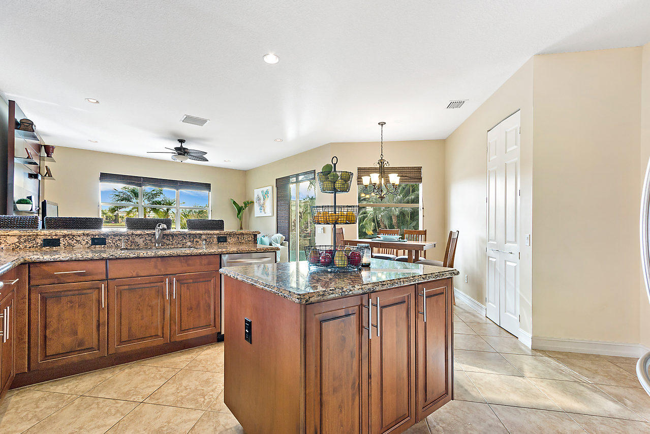 CANYON SPRINGS - Residential