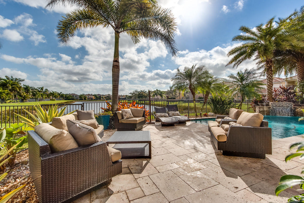 CANYON SPRINGS - Residential