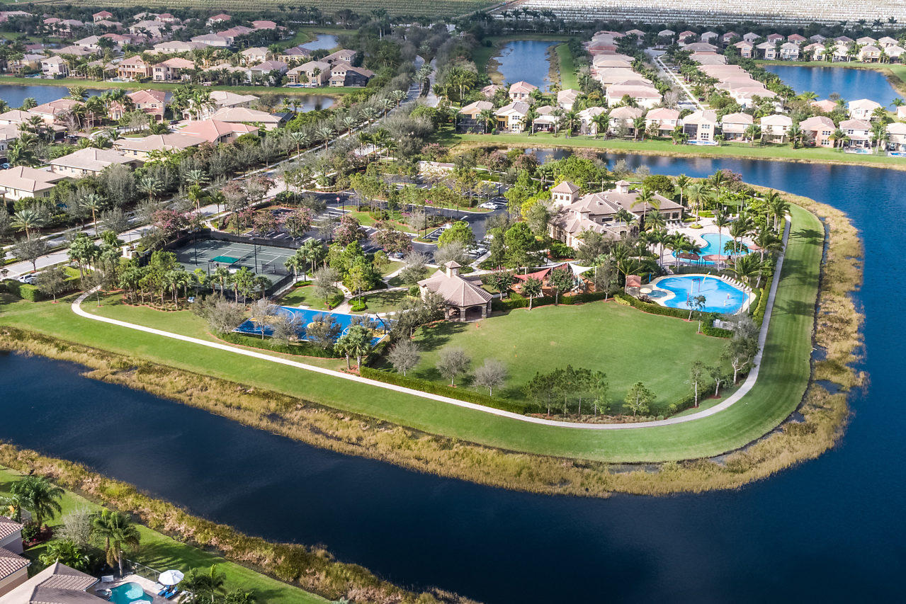 CANYON SPRINGS - Residential