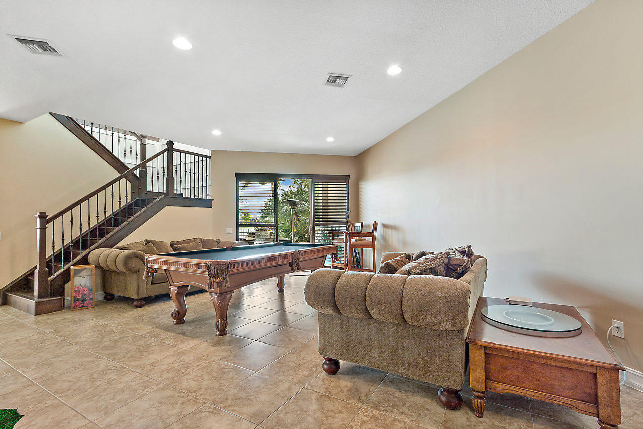 CANYON SPRINGS - Residential