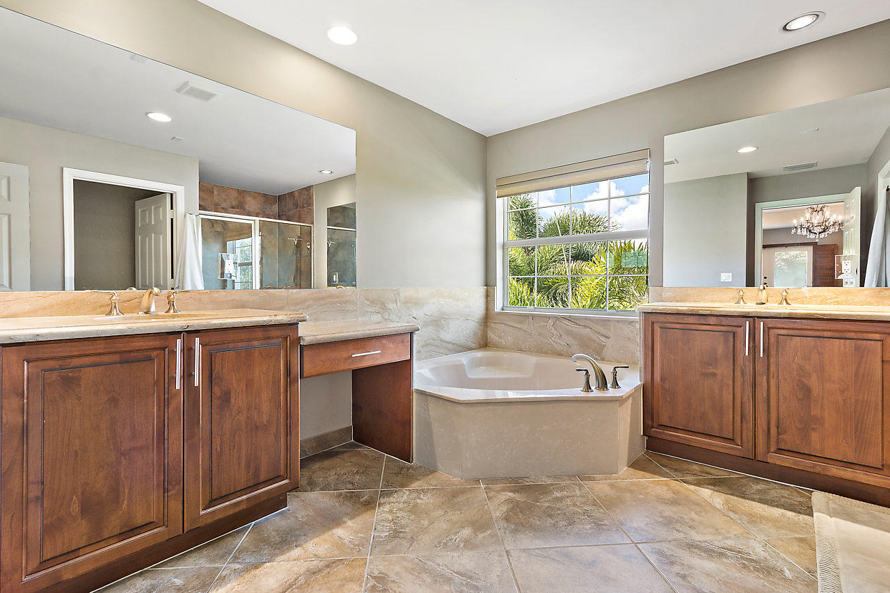 CANYON SPRINGS - Residential