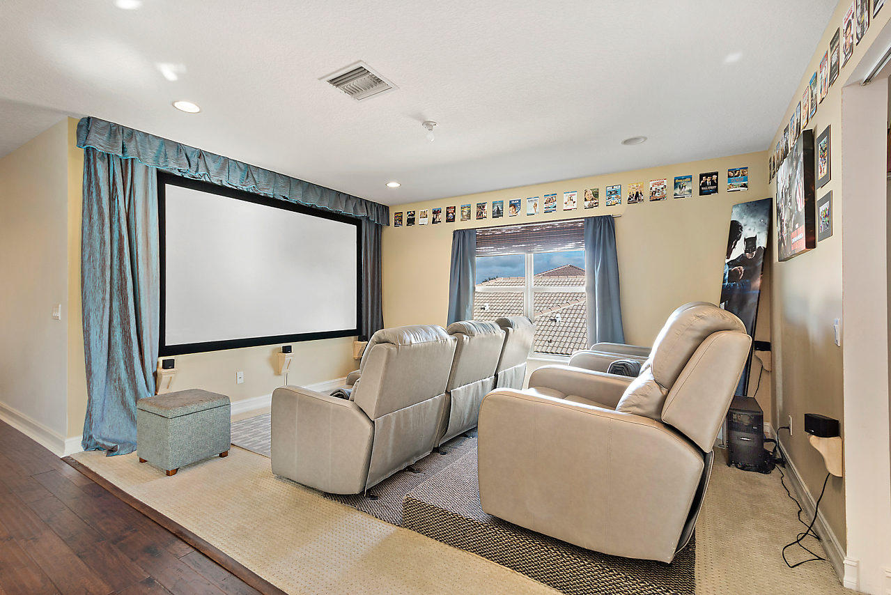 CANYON SPRINGS - Residential