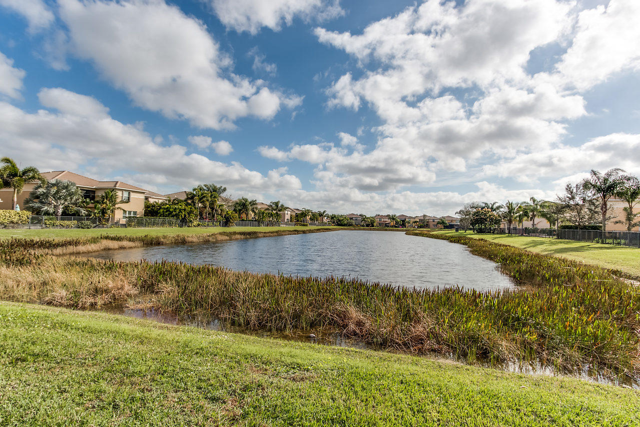 CANYON SPRINGS - Residential