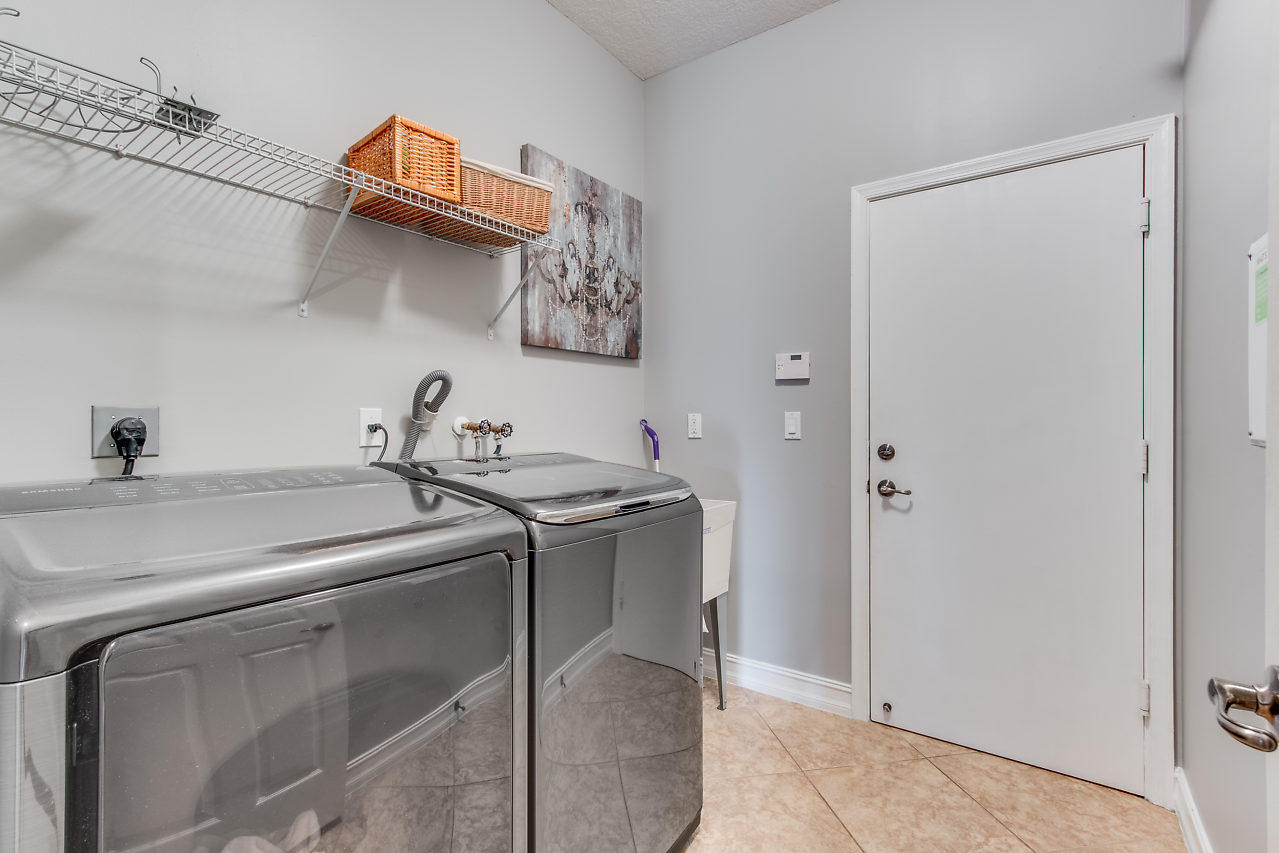 CANYON SPRINGS - Residential