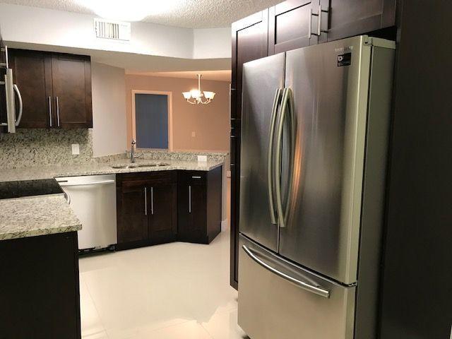 EDGEWATER - Residential Lease