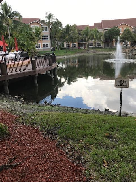 EDGEWATER - Residential Lease