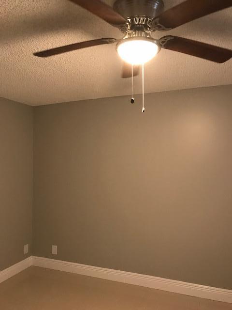 EDGEWATER - Residential Lease