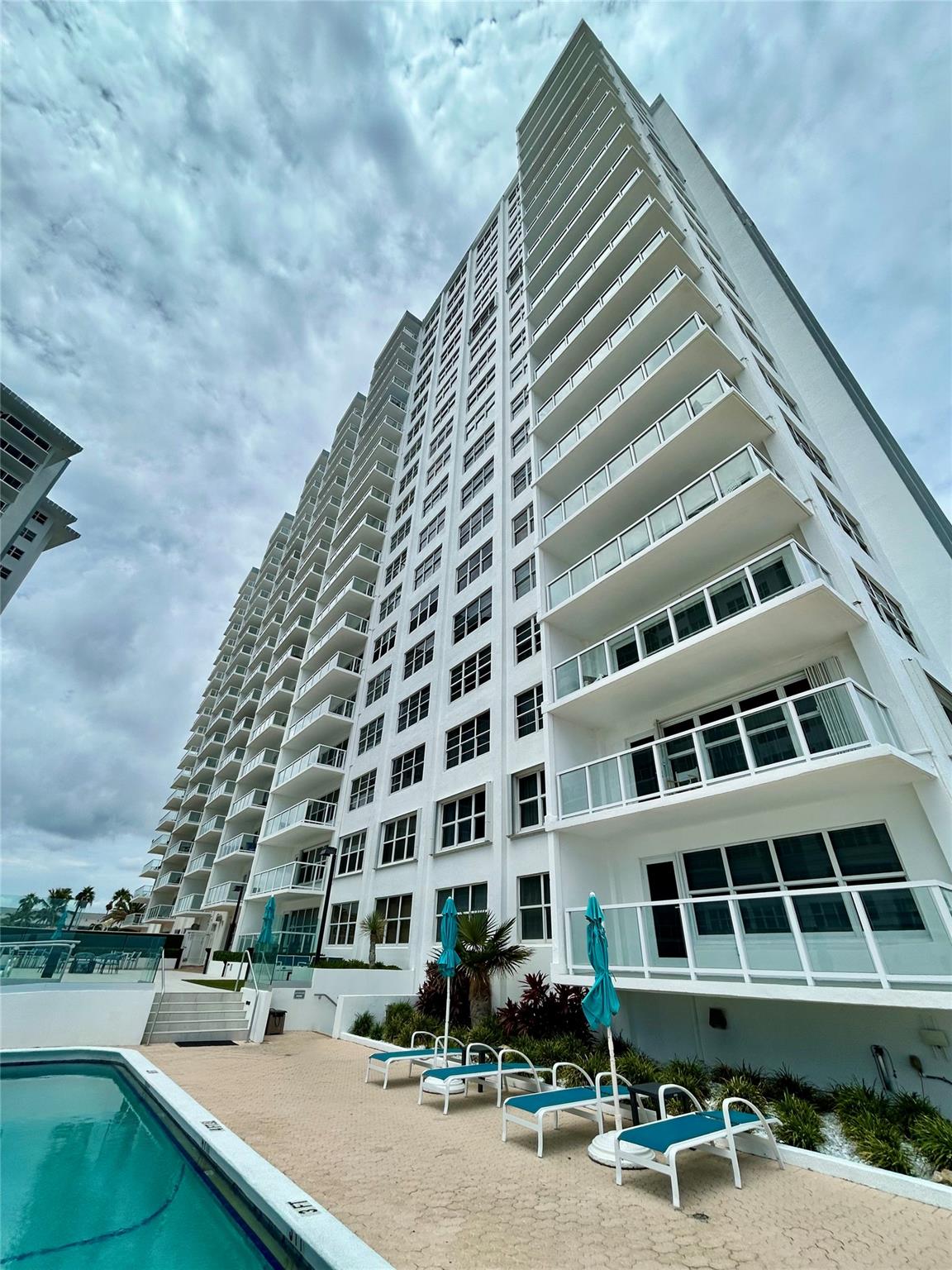 3750 Galt Ocean Dr 1803