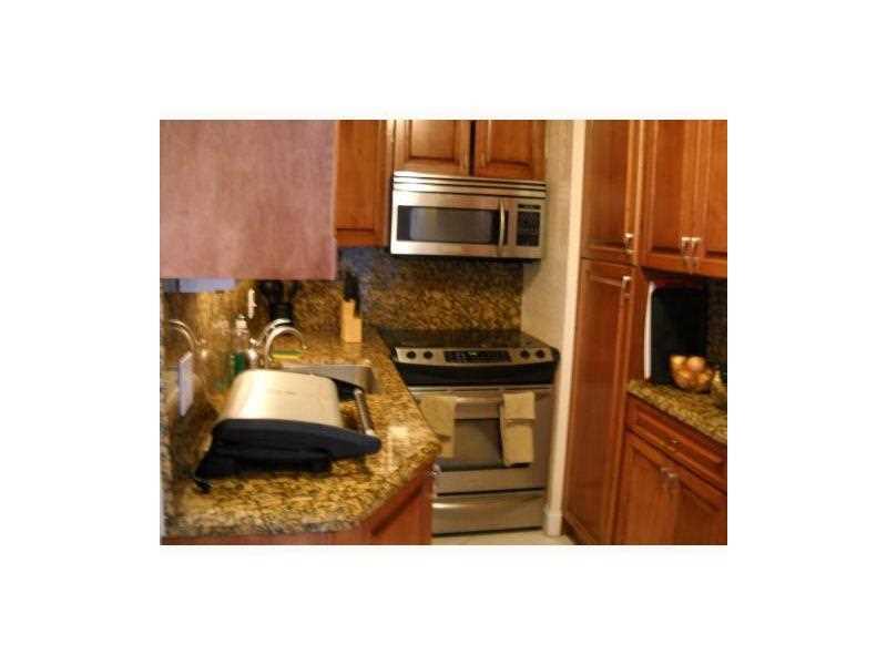 VENETIAN CONDO - Residential Lease