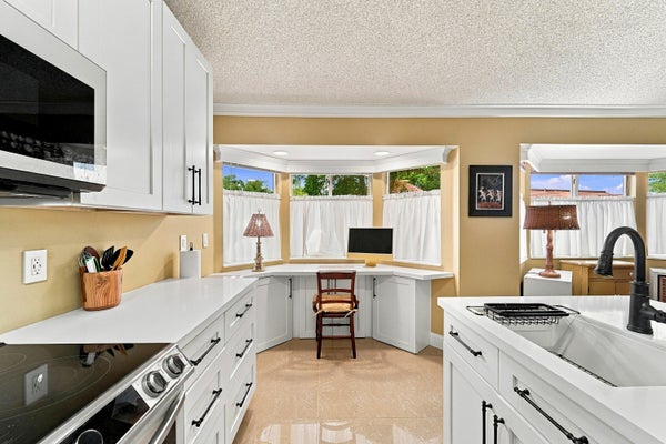 9314 NW 9TH PL # 9314, PLANTATION, FL 33324 - Image f91d4c1e267db3e569c83d0d3a1fed3a/4151286854