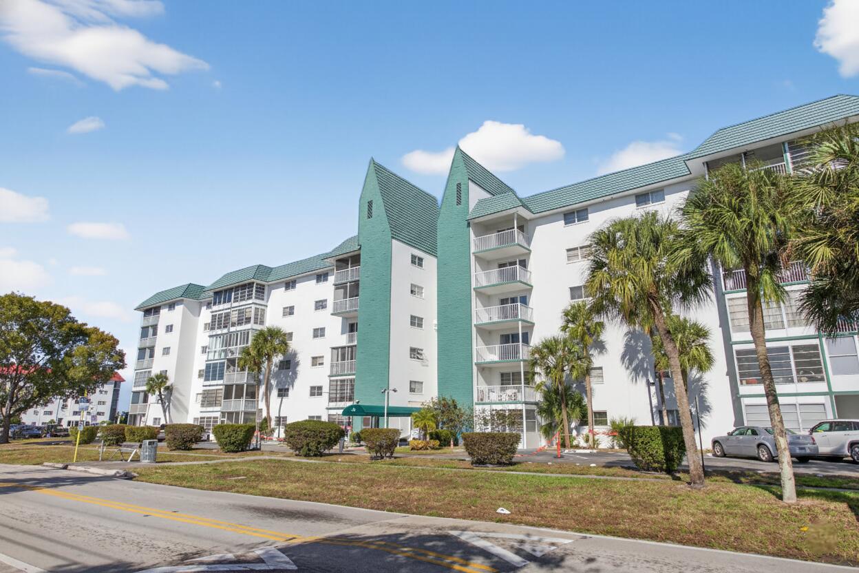 CASTLE APARTMENTS 12 CONDO - Residential