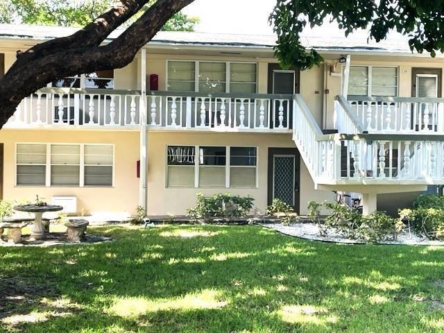 DEAL FELL THROUGH DUE TO CREDIT SCORE!!!Come see this First floor 1/1.5 garden view. in CVE, Deerfield's famous 55+ (must be over 55 years of age) gated Active community SUPER CLEAN, JUST PAINTED, NO POPCORN, NEW BATHROOM VANITIES IN BOTH BATHROOMS! Close to Richmond Pool! Upgraded kitchen with granite counter tops. Bus service throughout Century Village and outside to the local stores. Spacious, lots of storage, great screened in patio facing garden without door seating area. Even more storage in patio. The most active clubhouse Ein Deerfield Beach. 3.5 miles to one of the Best Beaches in South Florida. Centrally located, only a mile to I-95, The greatest landlord, live close by! Annual rental, looking for long term. Available mid-July ,Application takes 3 weeks
