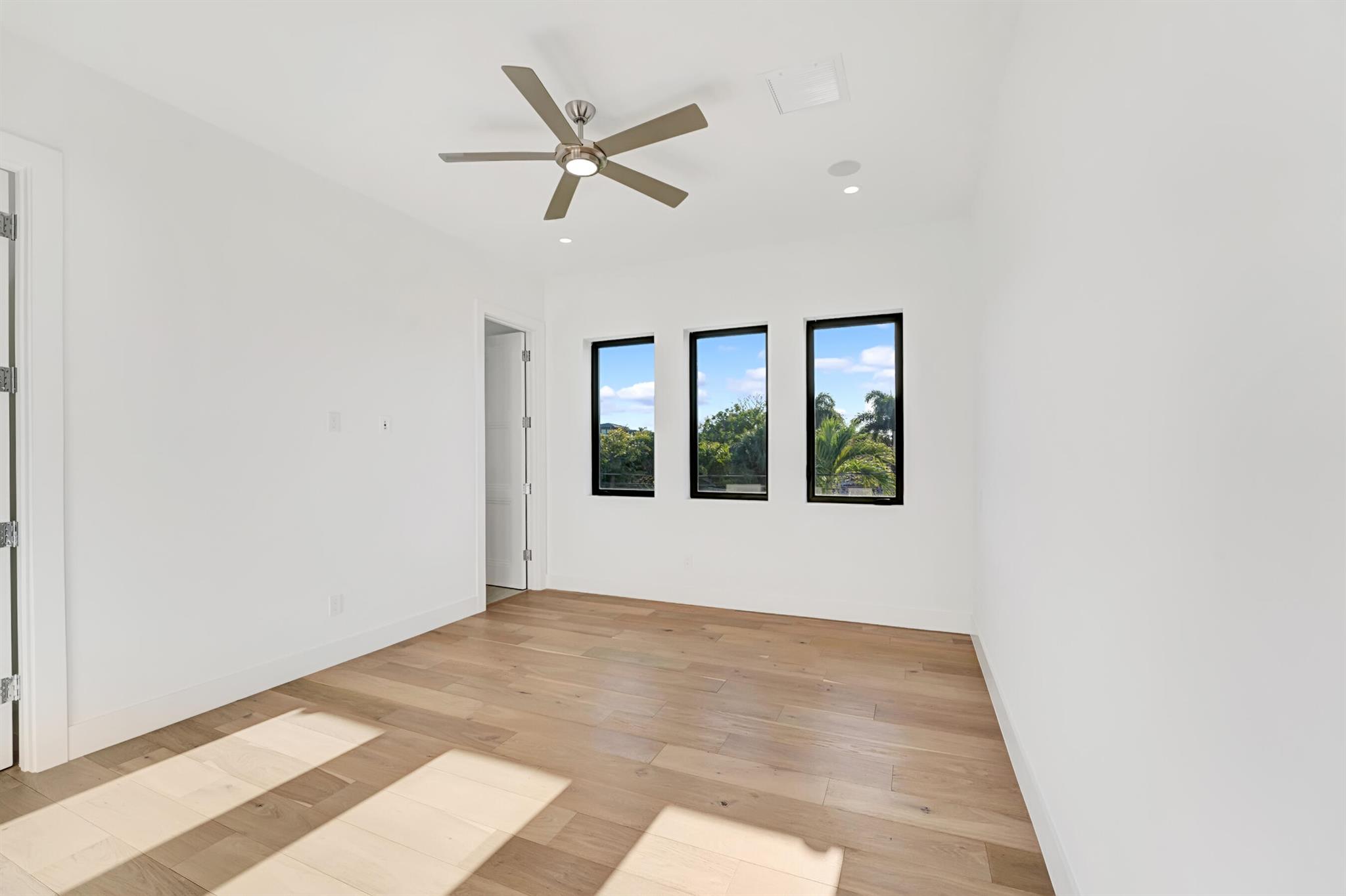 BOCA VILLAS HEIGHTS - Residential