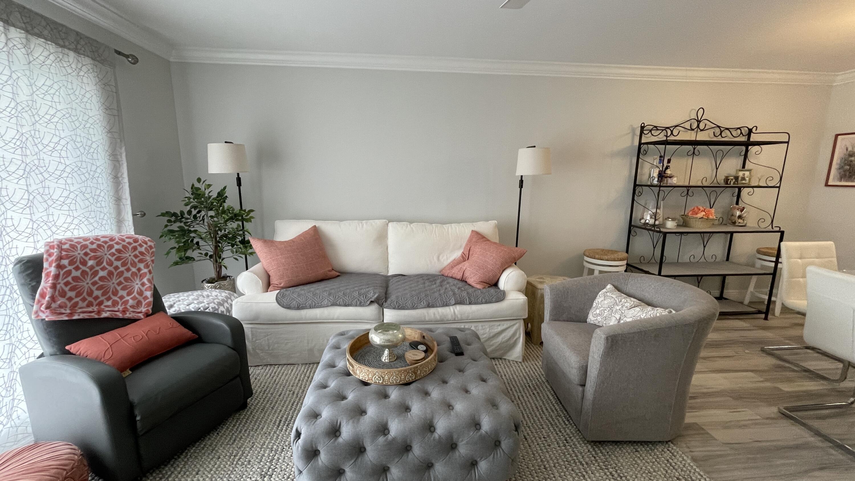 HUNTINGTON LAKES SEC TWO CONDOS - Residential Lease