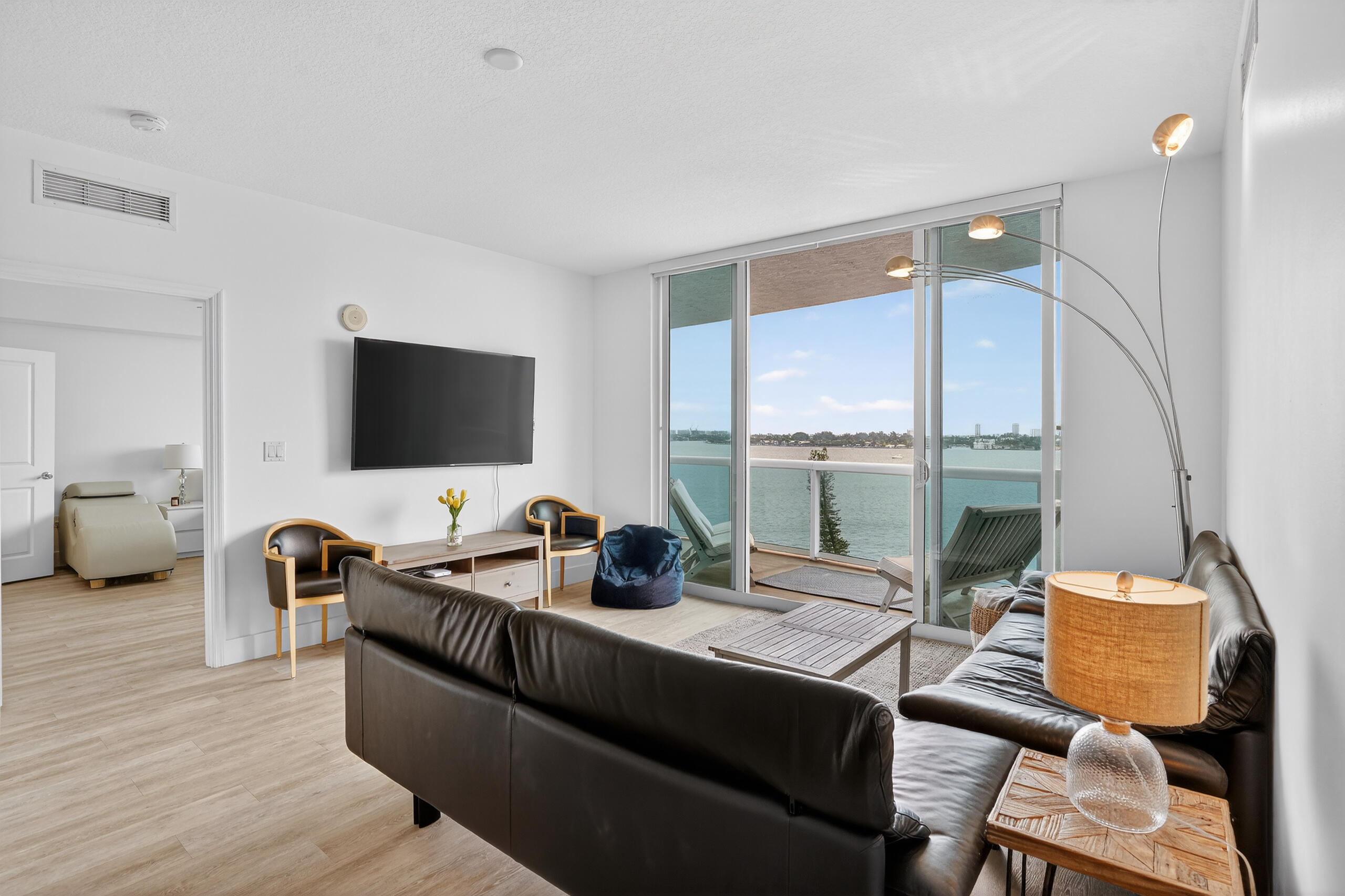 360 CONDO B - Residential