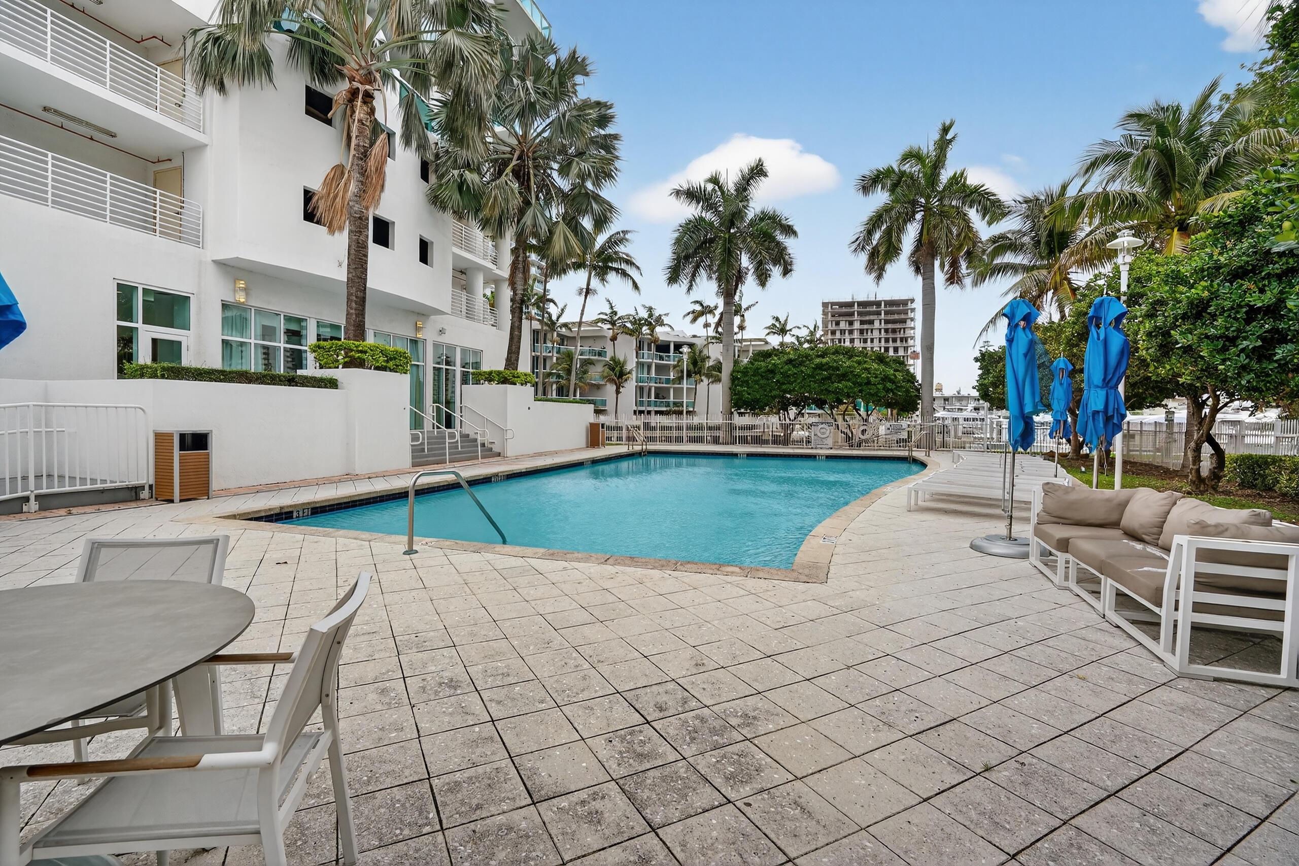 360 CONDO B - Residential