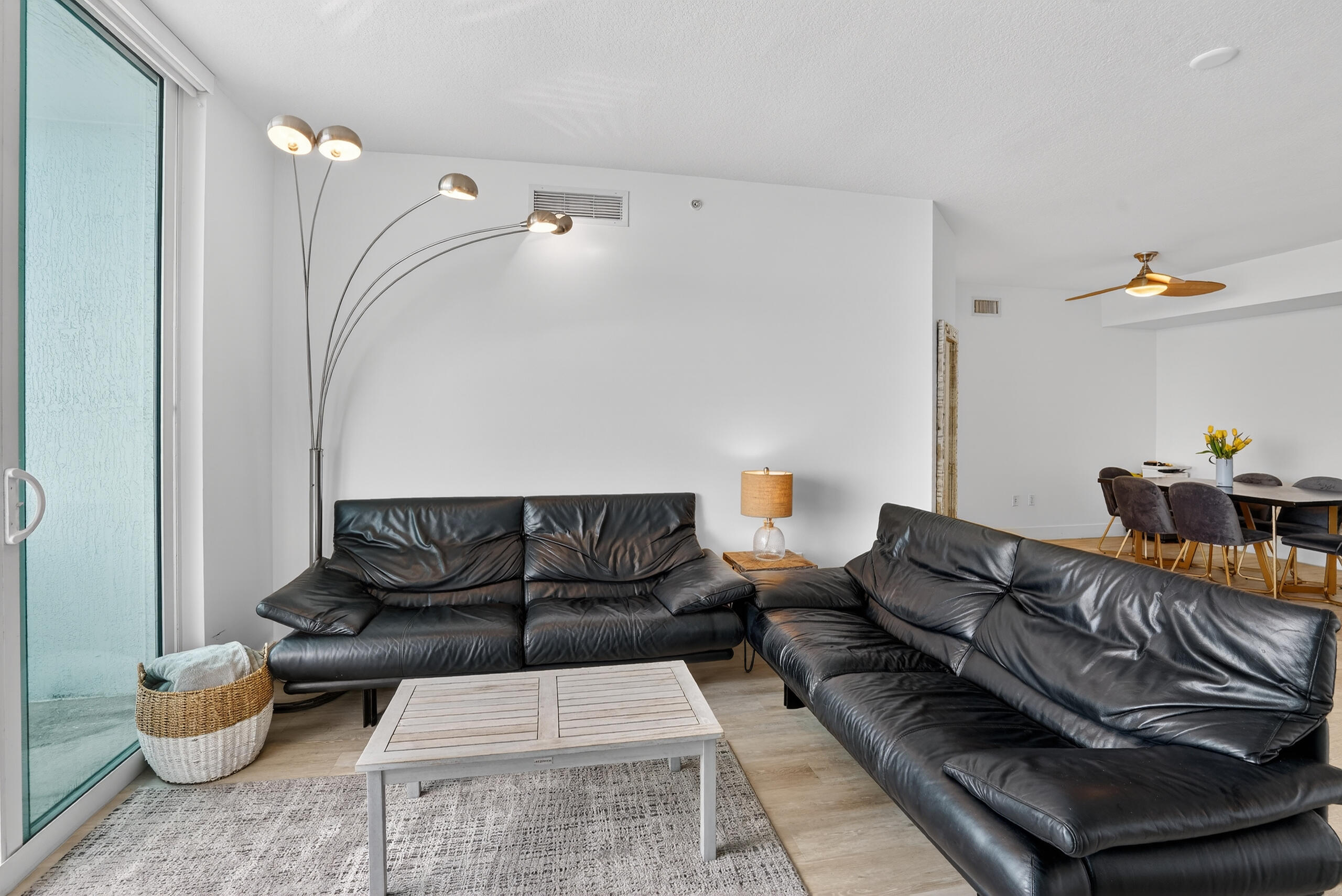 360 CONDO B - Residential