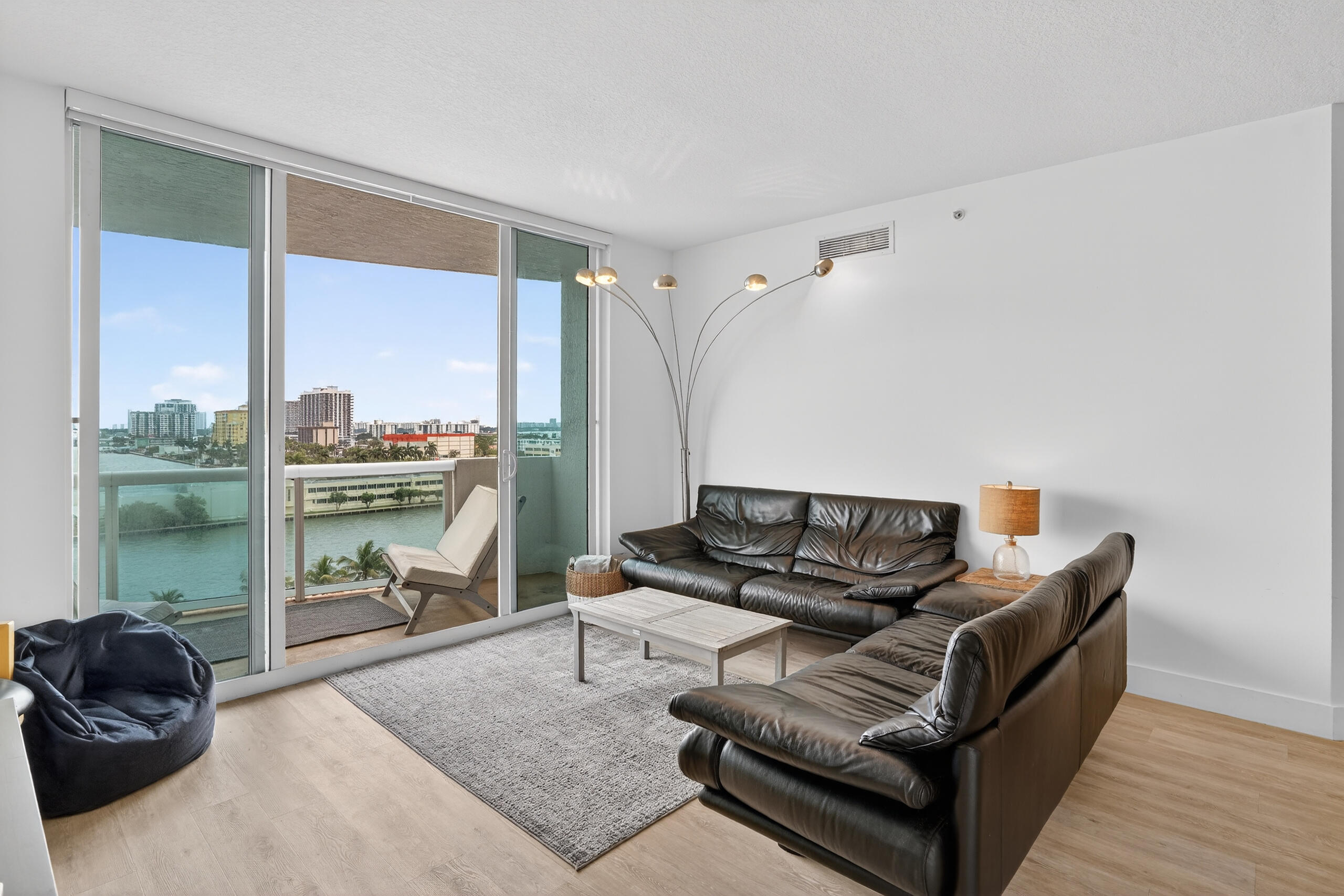 360 CONDO B - Residential