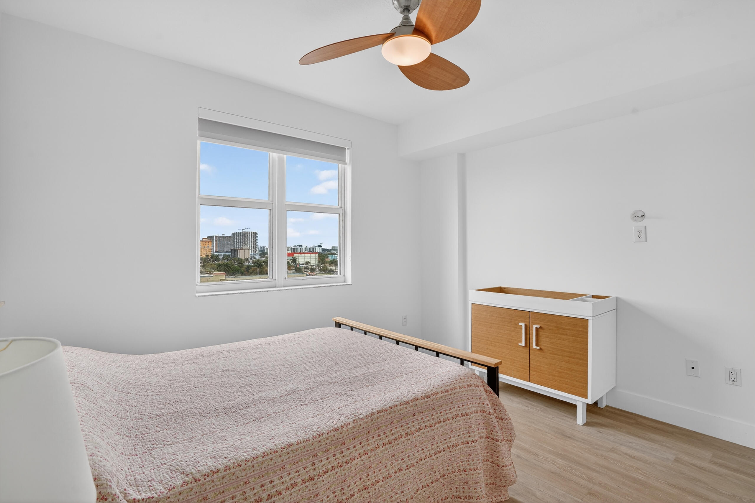 360 CONDO B - Residential