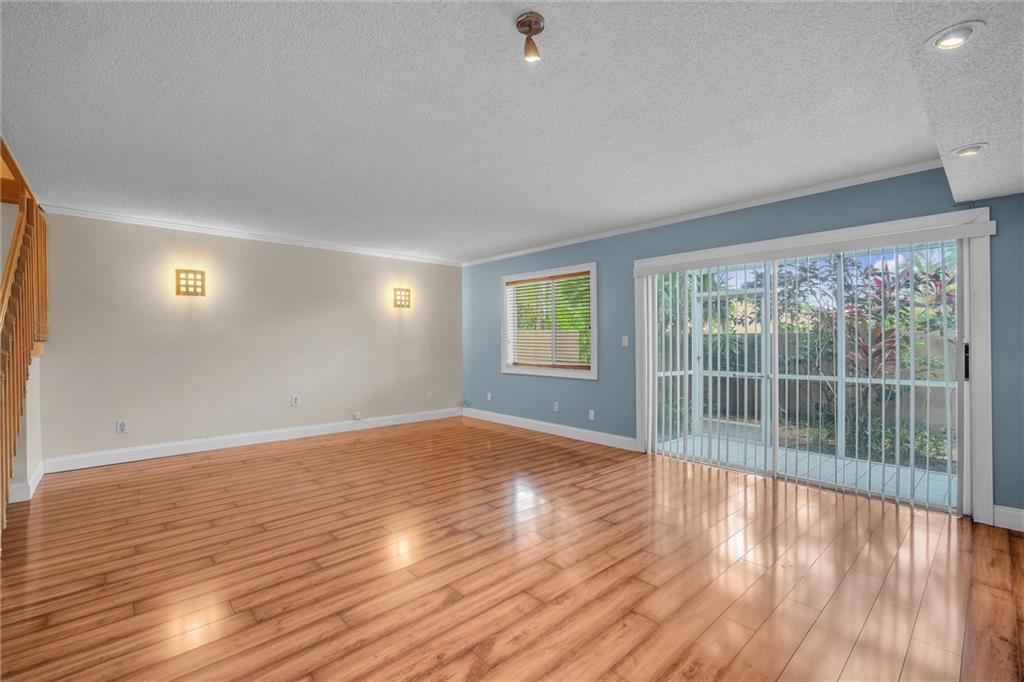 Jacaranda Prcl 480 122-41 - Residential