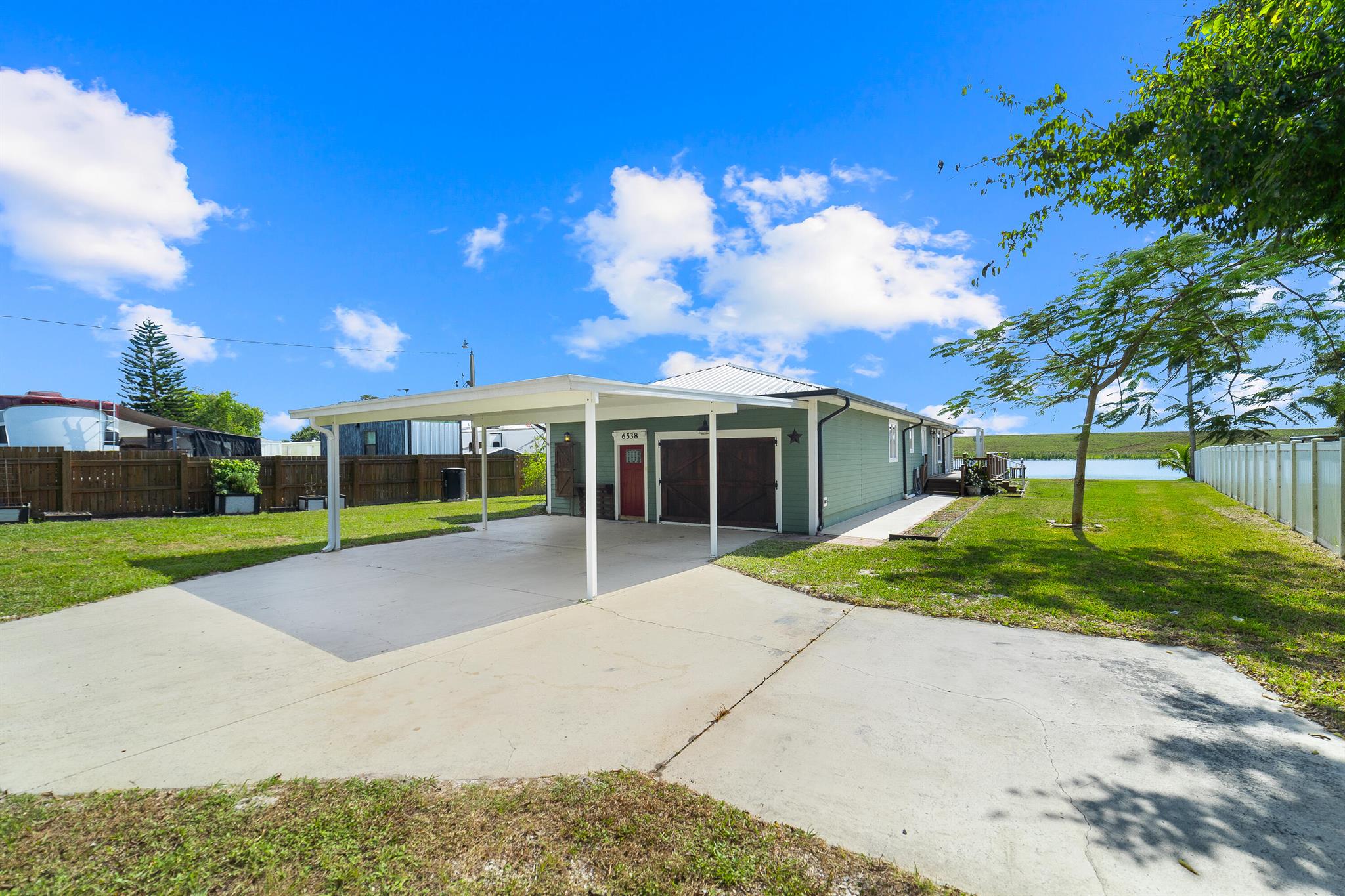 6538 Us Highway 441 SE