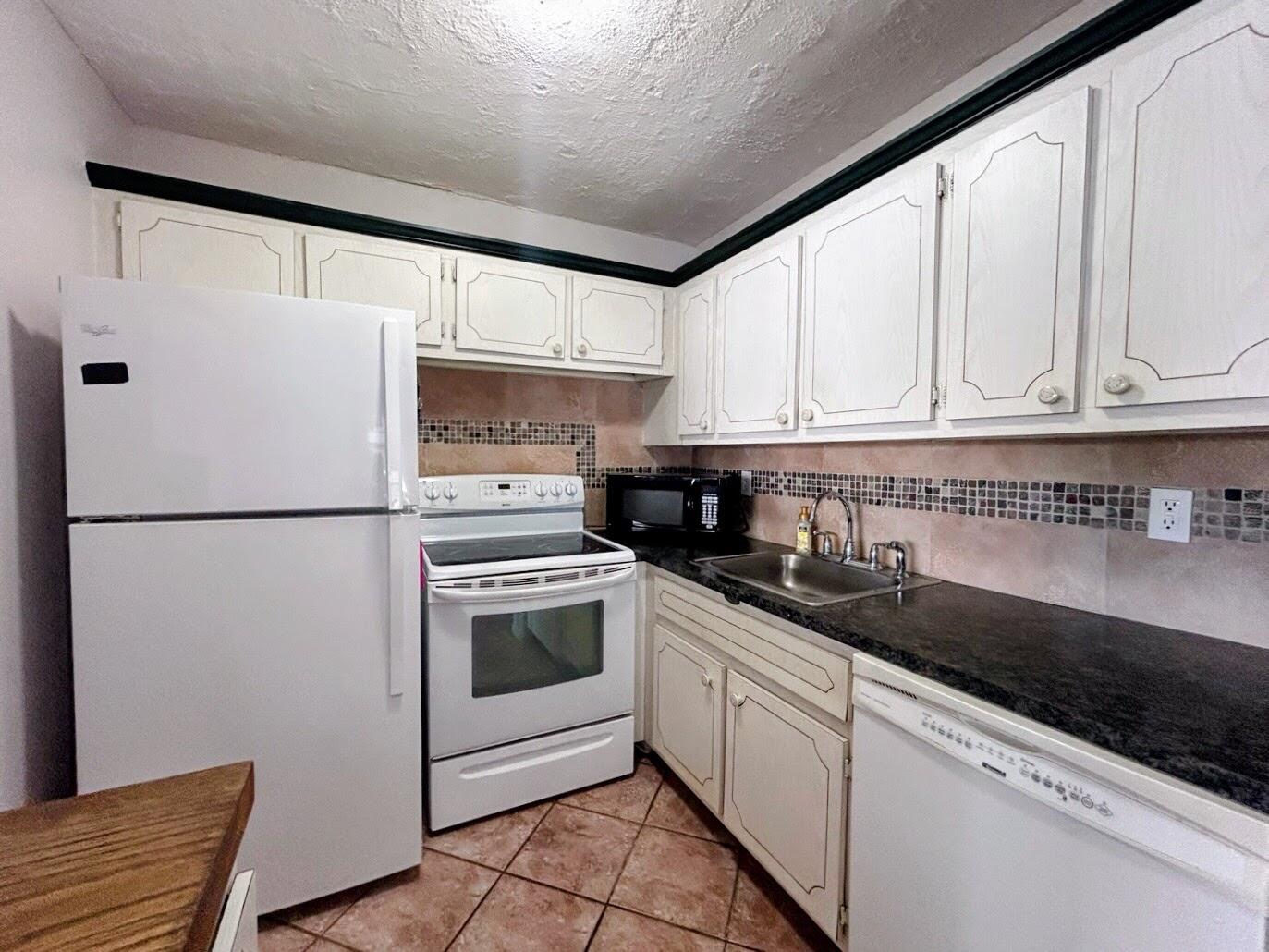 STERLING VILLAGE - Residential