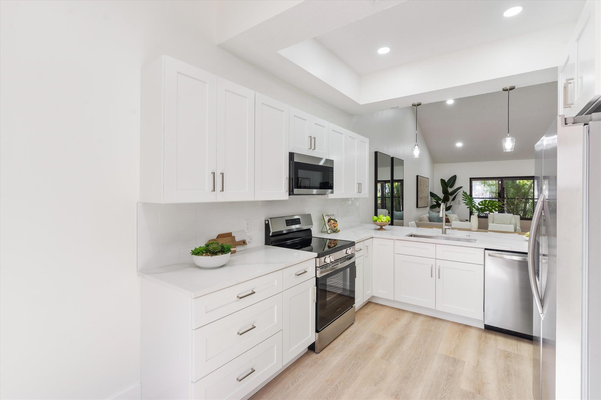 10967 Lake Front Place