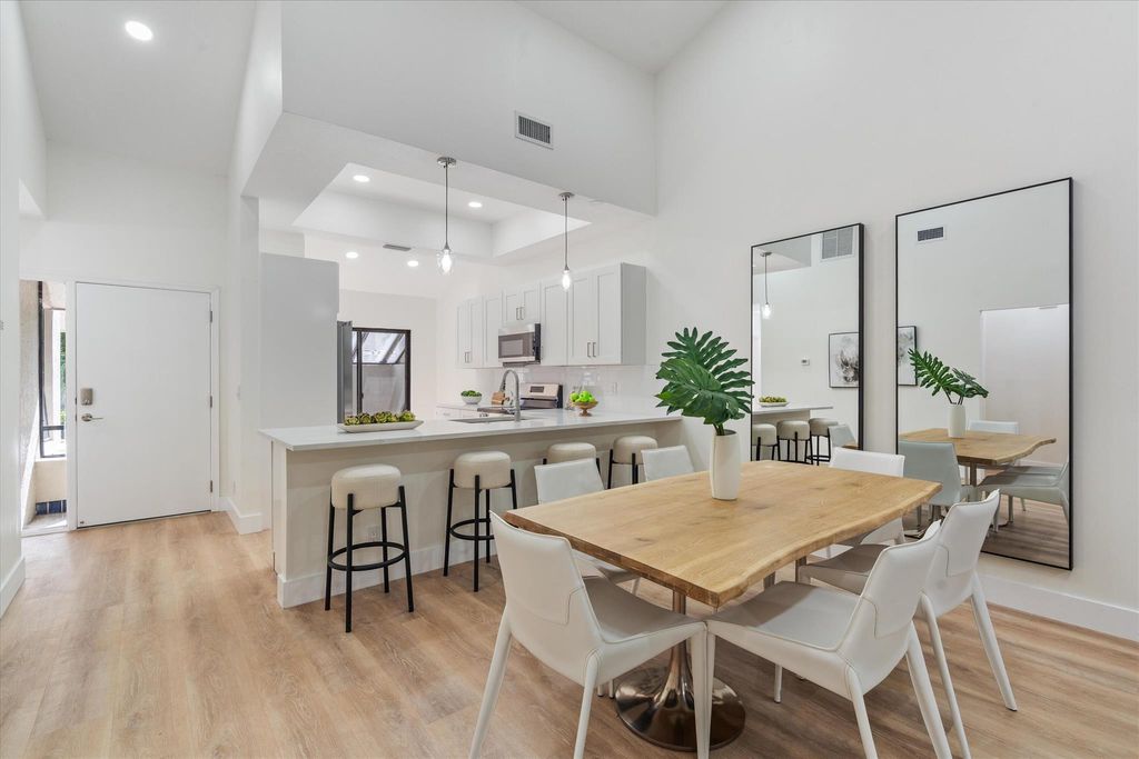 Photo of 10967 Lake Front Place, Boca Raton, FL 33498 (MLS # R11146550)