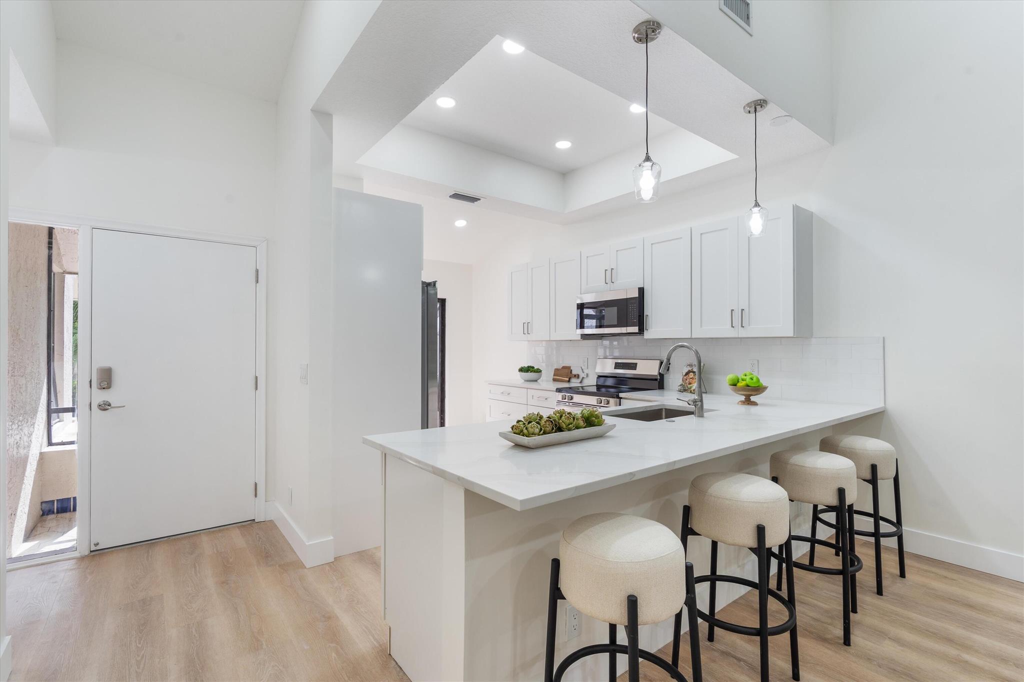 10967 Lake Front Place