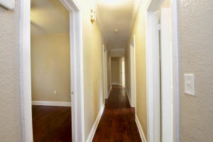 BISCAYNE GARDENS SEC E PART 6 - Residential Lease