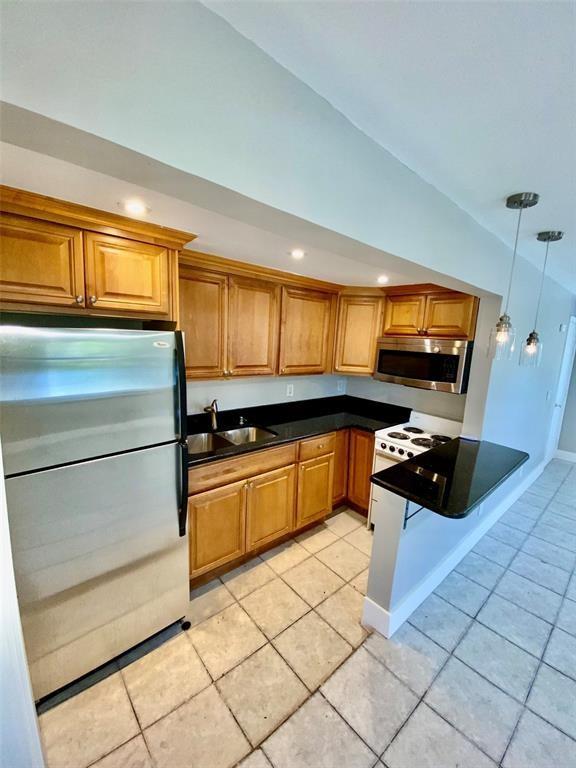 OCEAN BOULEVARD PARK - Residential Lease